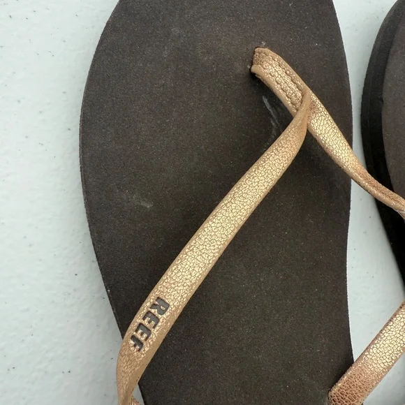 Reef Womens Bliss Nights Flip Flop Sandals Rose Gold Size 6 (BB) NEW - Picture 3 of 6